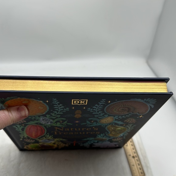 Nature’s Treasures-Tales of more than 100 Extraordinary Objects from Nature - Picture 13 of 14